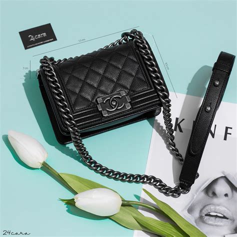 small boy chanel flap bag black|Small boy chanel handbag, Calfskin & ruthenium.